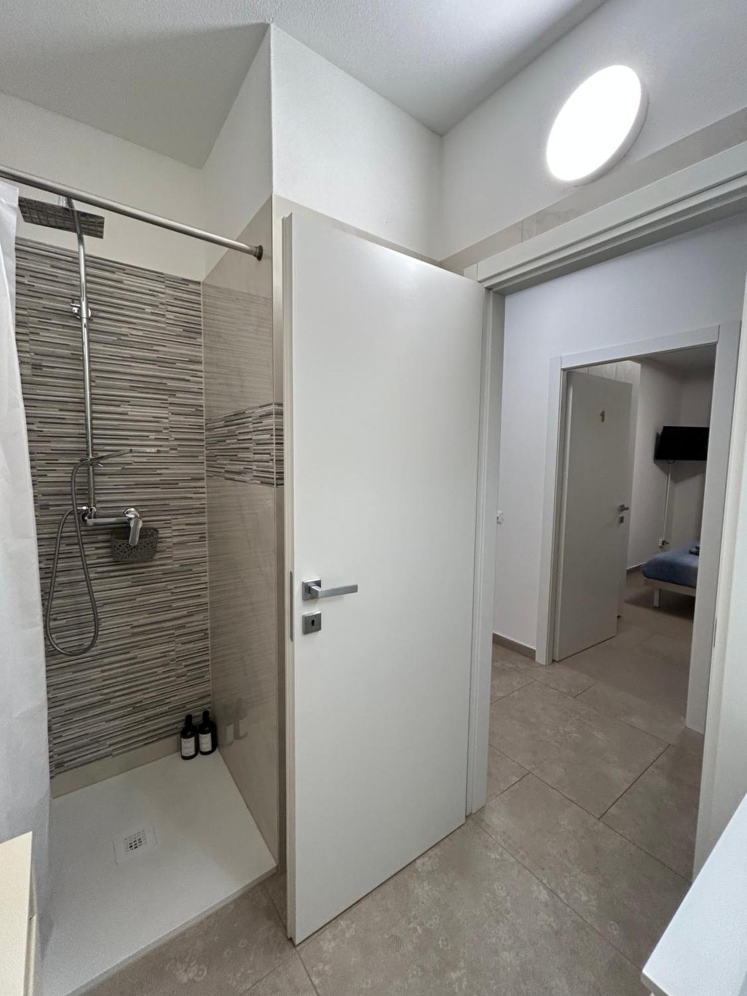 *Veranda'S Rooms* - Free Parking In Central Lugano Exterior foto